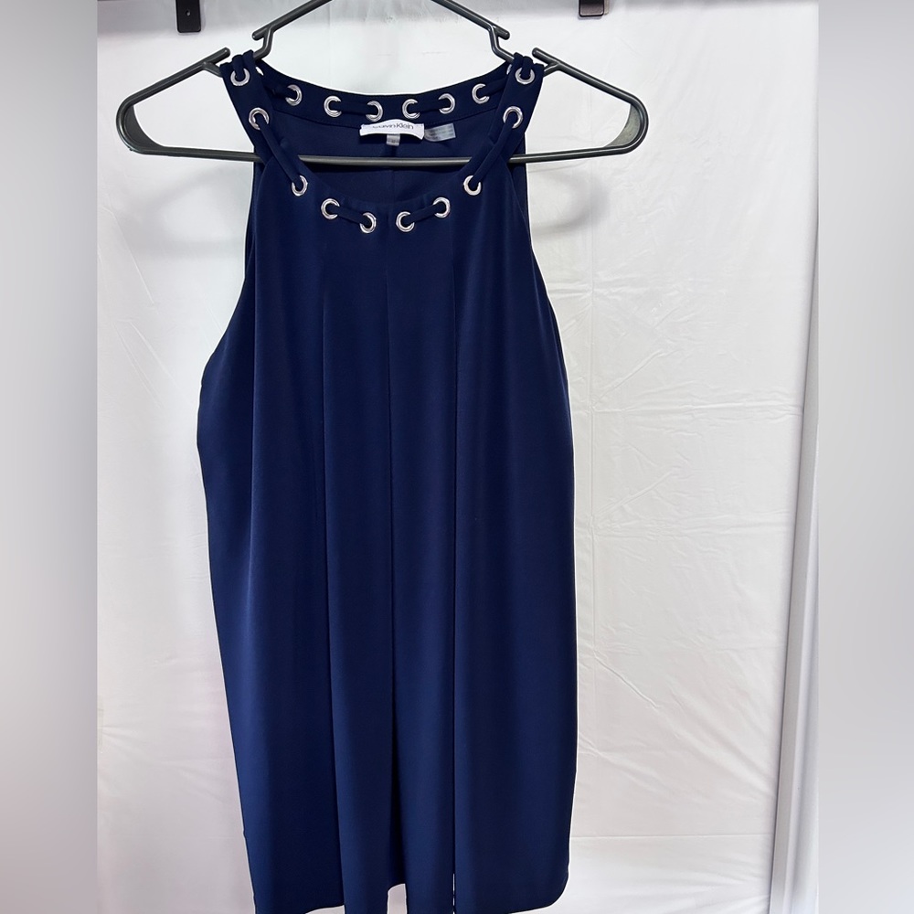 Calvin Klein top. Size M.